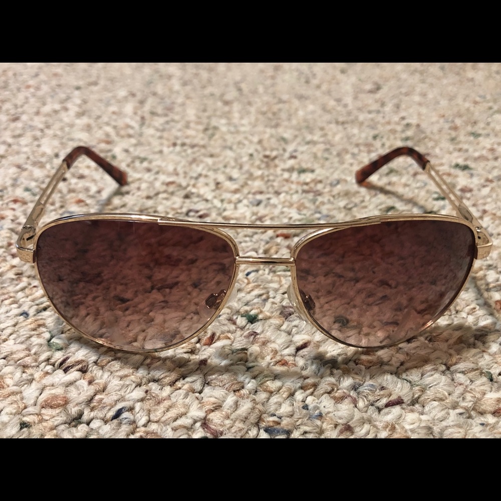 Gold Aviator Sunglasses